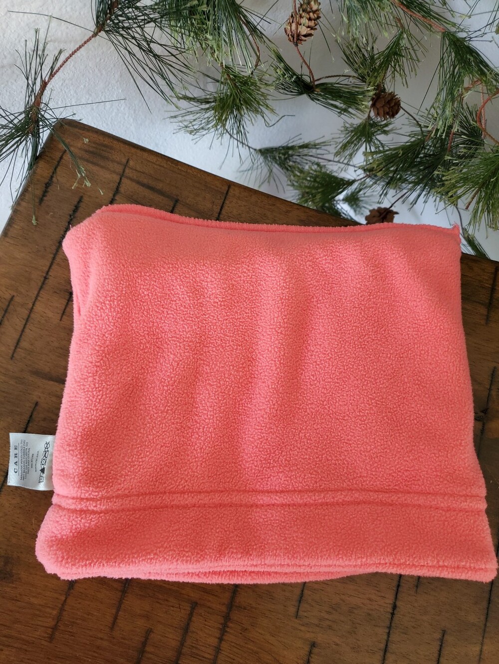 REI Kids Fleece Skull Cap Beanie Pink With White Flower Accent Retro - Picture 8 of 11